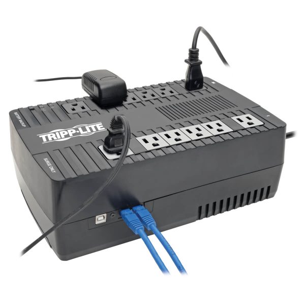 Tripp Lite AVR900U UPS No Break Interactivo de 900VA 480W - 12 Tomacorrientes NEMA 5-15R, AVR, 120V, 50Hz / 60Hz, USB, Instalación en Pared o Escritorio - Imagen 2