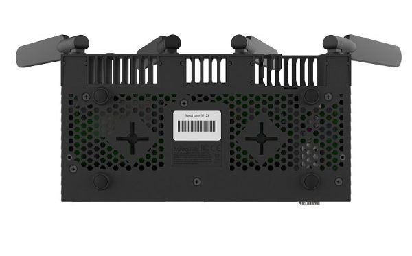 Mikrotik RB4011iGS+5HacQ2HnD-IN router inalámbrico Gigabit Ethernet Doble banda (2,4 GHz / 5 GHz) Negro - Imagen 4