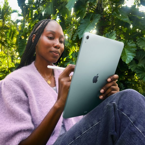 Apple iPad Air Apple M 128 GB 33 cm (13") 8 GB Wi-Fi 6E (802.11ax) iPadOS 18 Gris - Imagen 4
