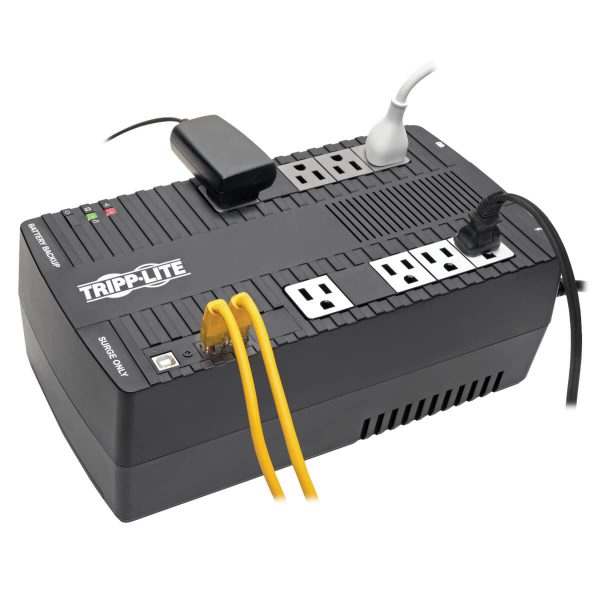 Tripp Lite AVR700U UPS No Break Interactivo de 700VA 350W - 8 Tomacorrientes NEMA 5-15R, AVR, 120V, 50Hz / 60Hz, USB, Instalación en Pared o Escritorio - Imagen 2